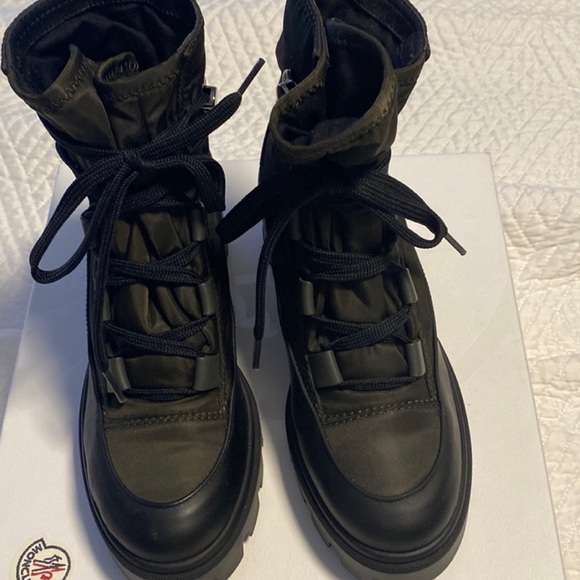 MONCLER ANKLE CHERYNE BOOTS ✨SALE 50% off original price - Picture 3 of 5